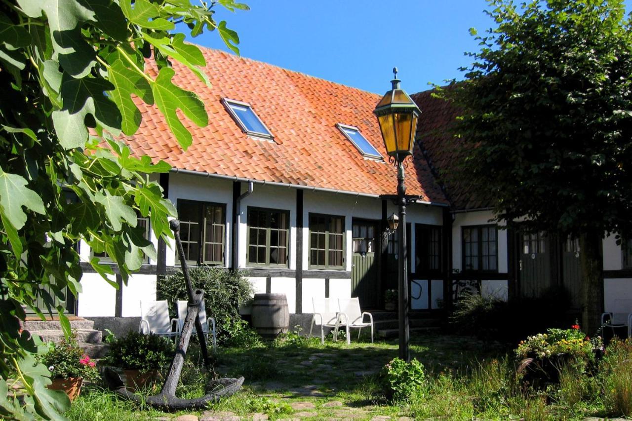 Allinge Badehotel Bagian luar foto